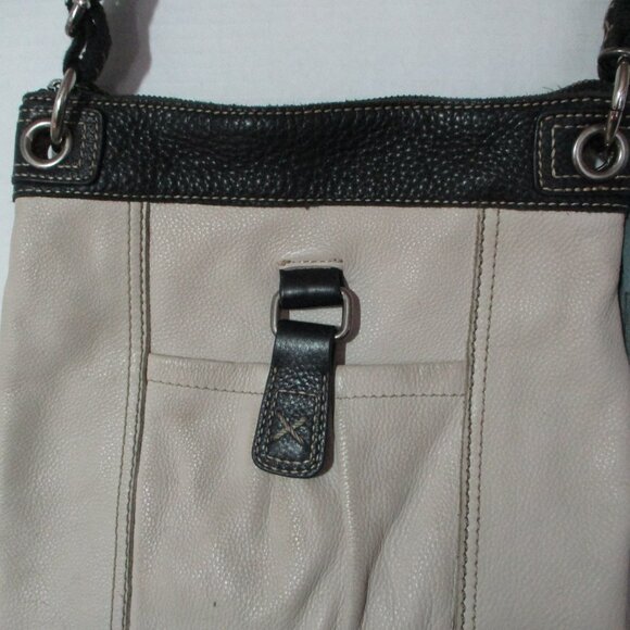 The Sak Light Tan or Cream and Brown Crossbody Leather Purse with Pockets - Picture 3 of 11